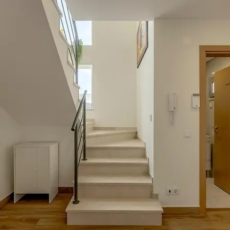 Villa Bright & Airy 3br Spacious *