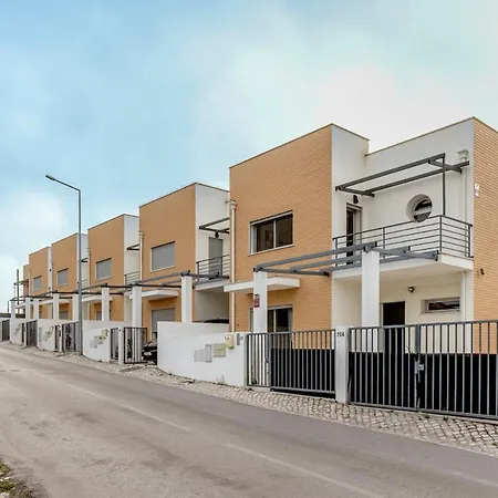 Bright & Airy 3br Spacious Villa Sesimbra