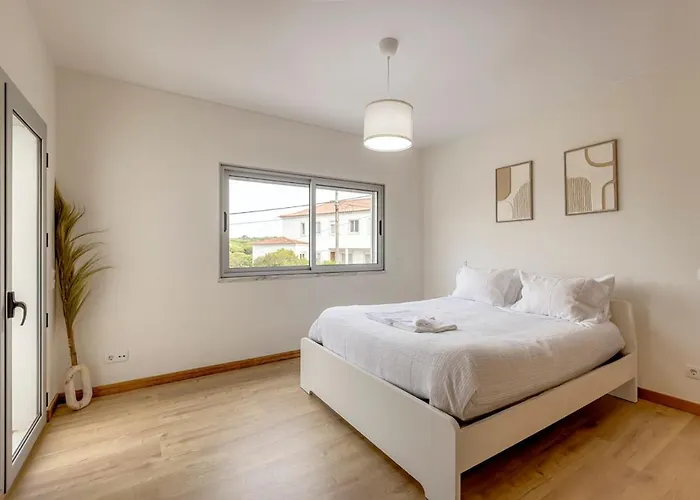 Bright & Airy 3br Spacious *