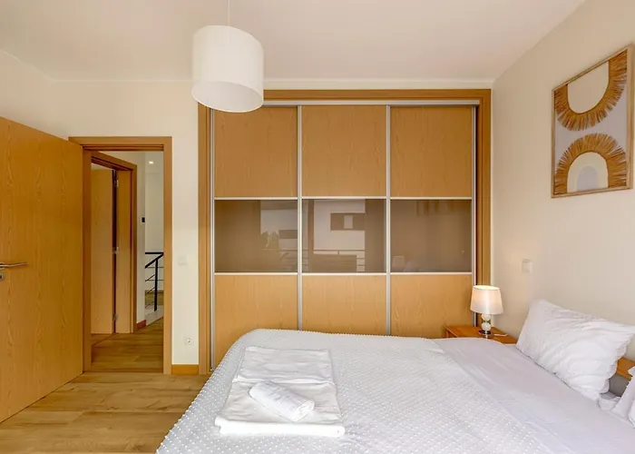 Bright & Airy 3br Spacious Villa *