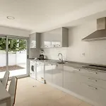 Bright & Airy 3br Spacious * Sesimbra