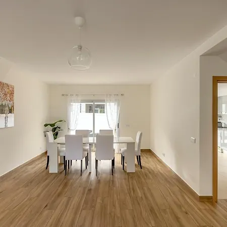 Bright & Airy 3br Spacious Villa Sesimbra