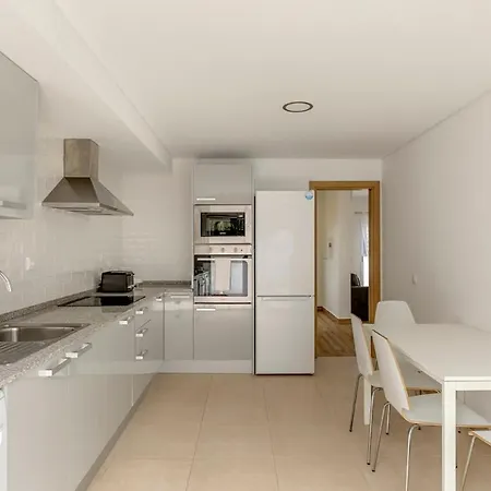 Villa Bright & Airy 3br Spacious *