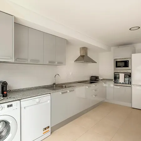 Villa Bright & Airy 3br Spacious