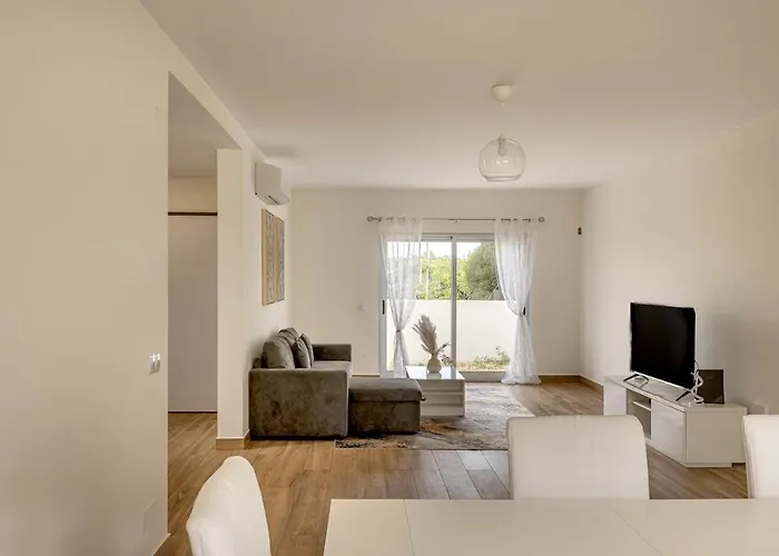 Villa Bright & Airy 3br Spacious *