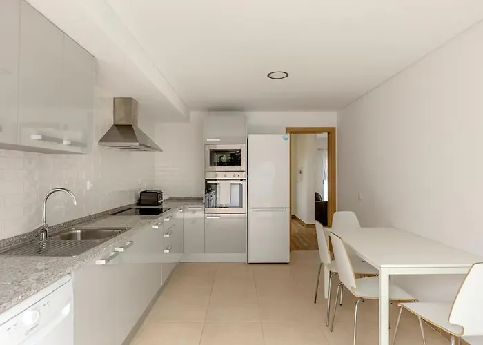 Villa Bright & Airy 3br Spacious *