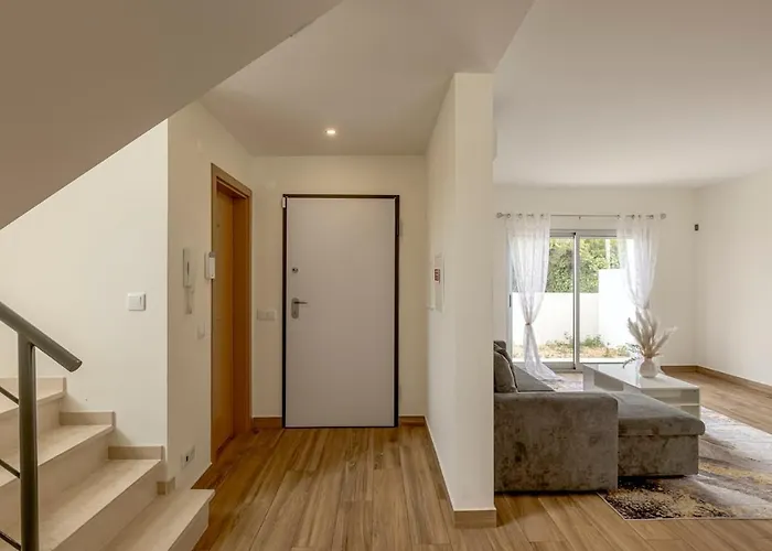 Bright & Airy 3br Spacious Villa *