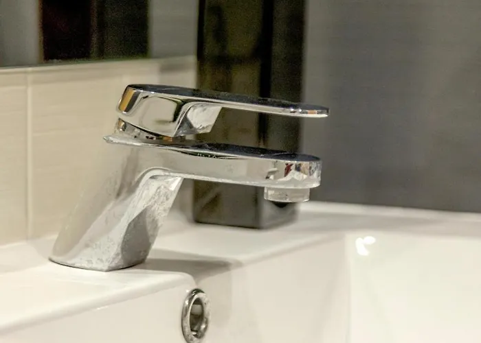 Bright & Airy 3br Spacious