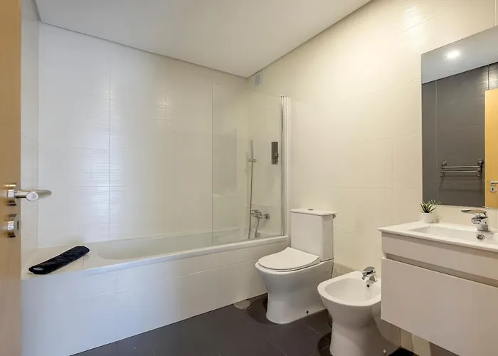 Bright & Airy 3br Spacious Villa Sesimbra