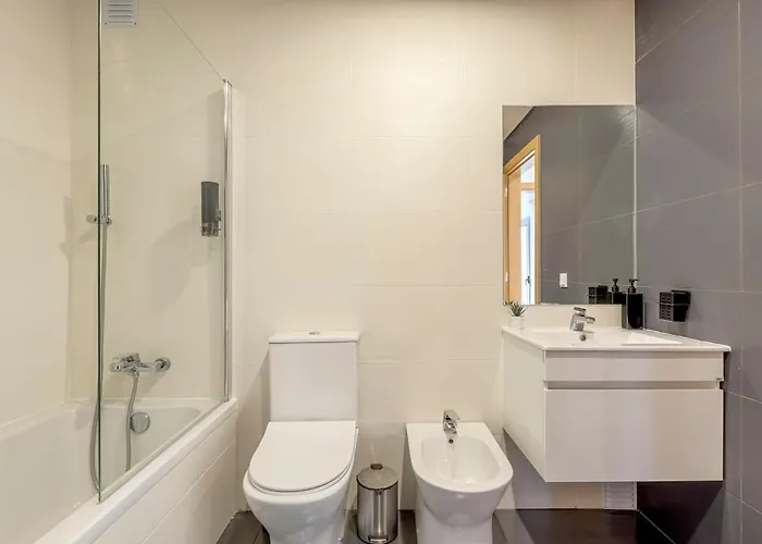 Bright & Airy 3br Spacious Sesimbra