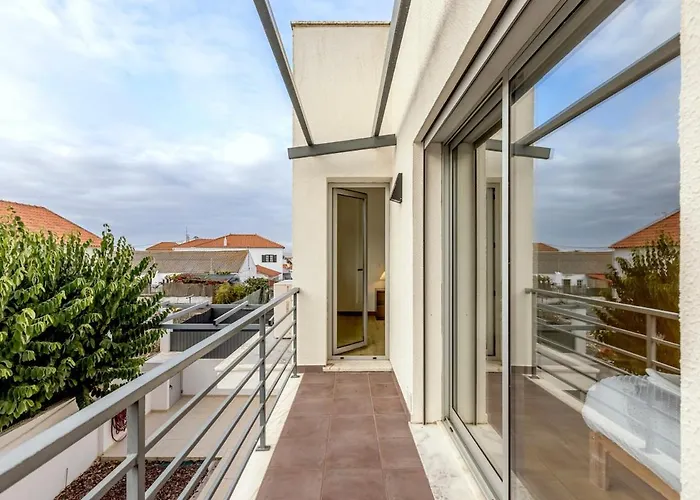 Bright & Airy 3br Spacious Villa